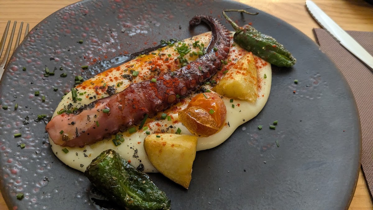 Brasa de encina con chuletón madurado